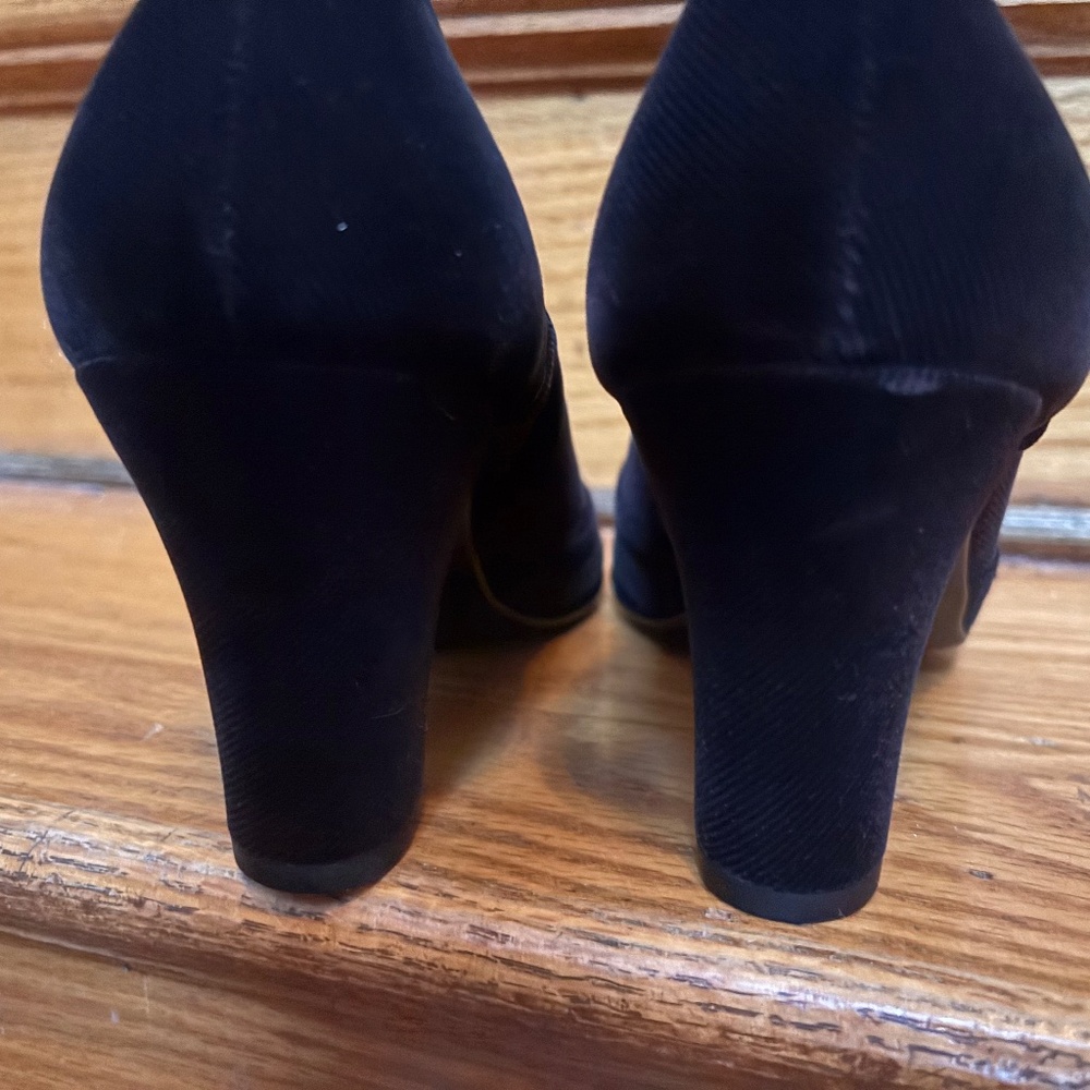 Aerosoles Minor Role Style Women's Black Velvet Heels Size 11 - Picture 2 of 7